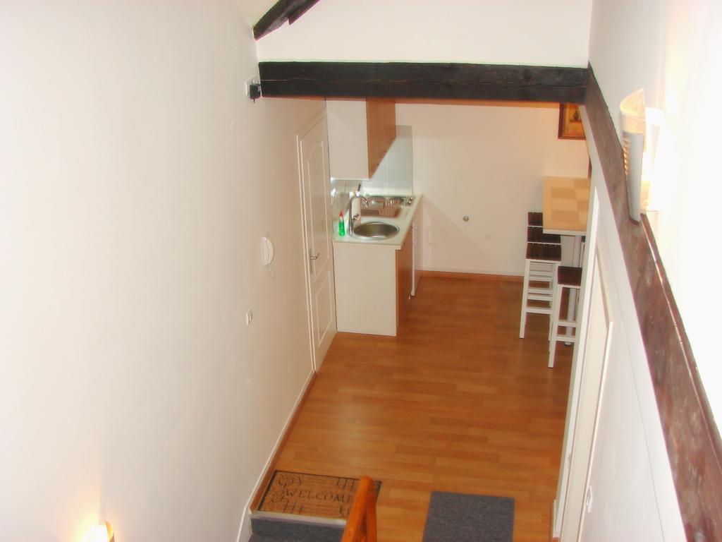 Kona Apartment Belgrád Szoba fotó